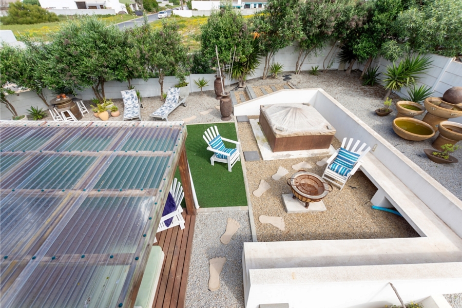 4 Bedroom Property for Sale in Britannia Bay Western Cape